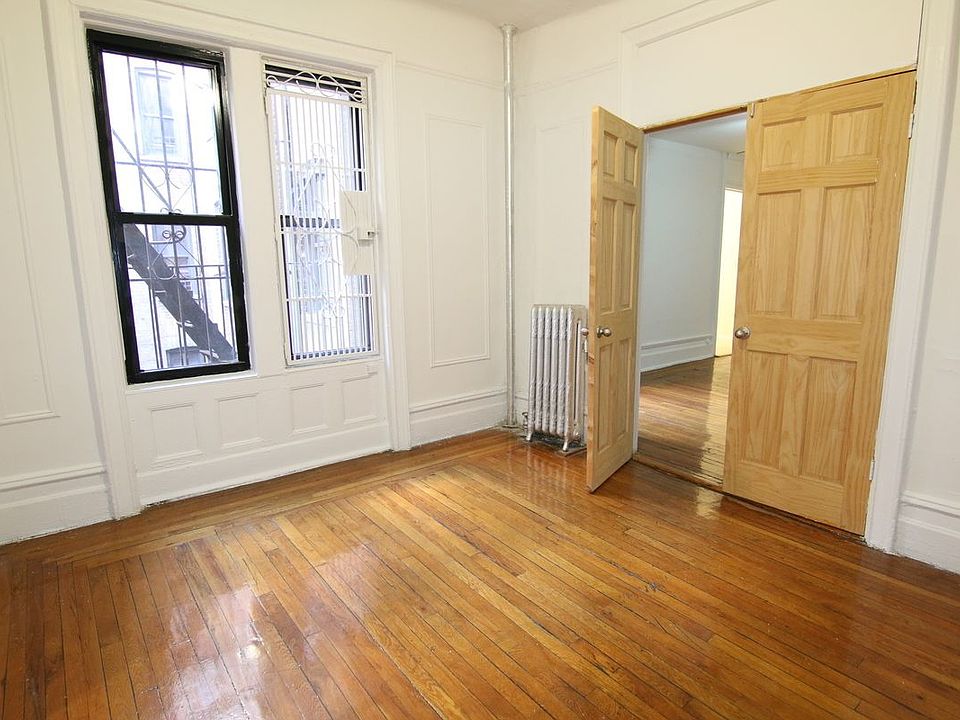 1st image of 121 La Salle St APT 8