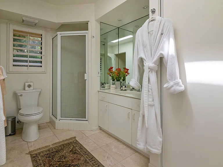 525 Las Palmas Dr — Photo 16