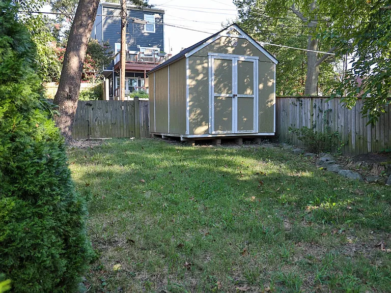 6131 1st Pl NE — Photo 35