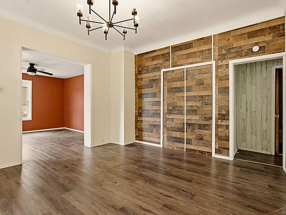 4th image of 123 Woodside Ln