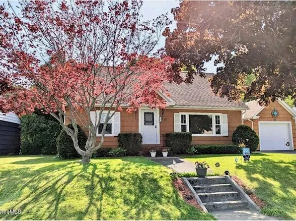 9 Marshall Ave, Adams, MA 01220