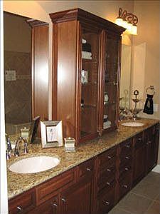 4th image of 3200 Bloomfield Ct