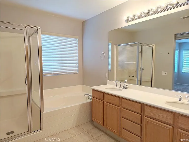 4531 Streamport Dr — Photo 17