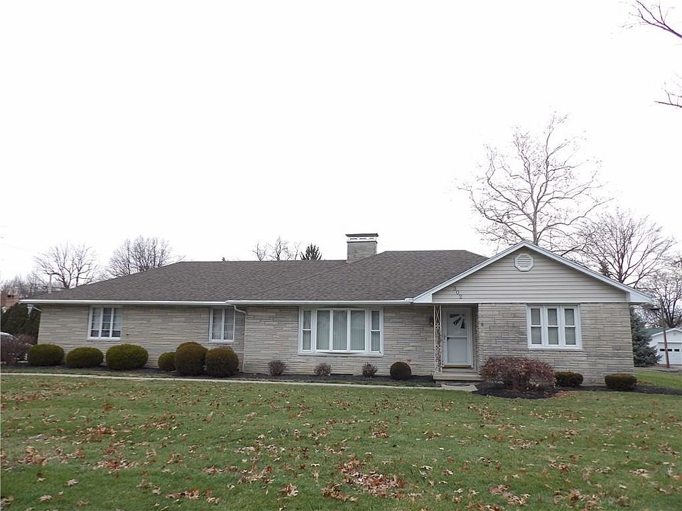 1st image of 302 E Park Dr