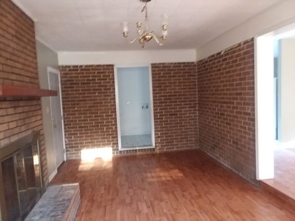 2nd image of 4550 Dorset Dr