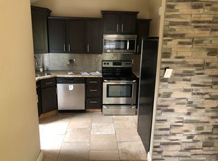 8132 Titus Rd, Saint Louis, MO 63114