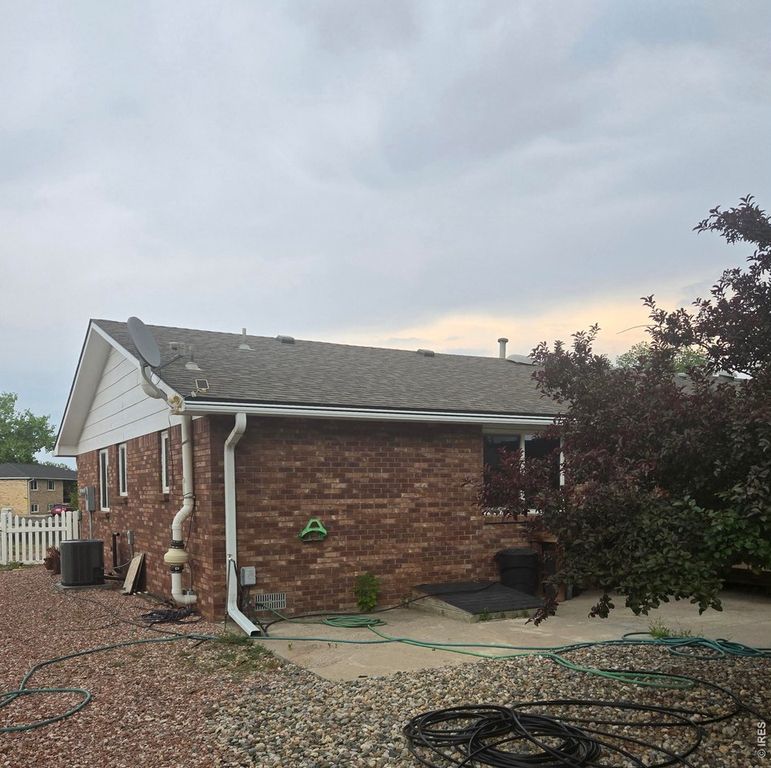 3659 Butternut Dr