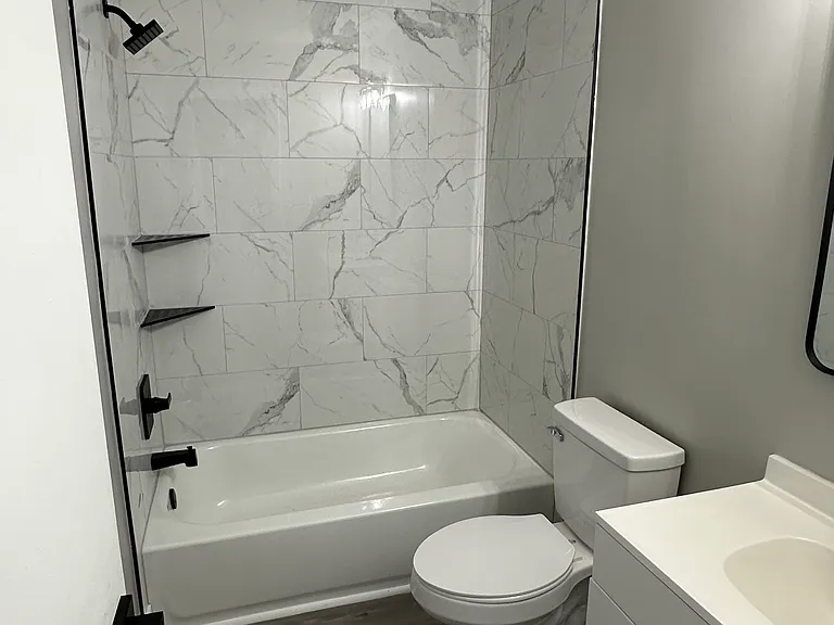 105 W Gimber St #105 — Photo 10