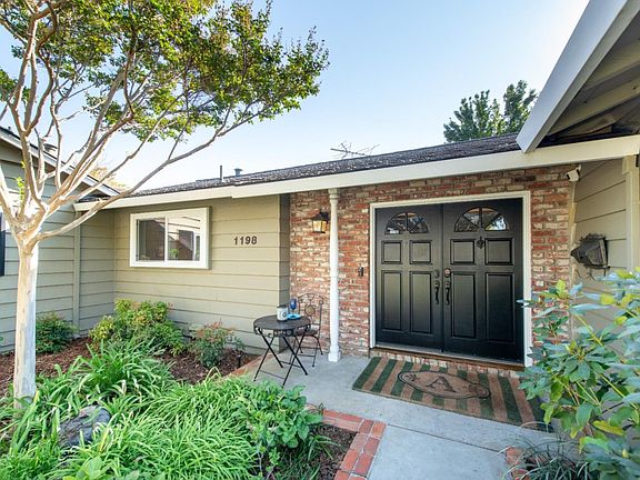 3rd image of 1198 Cordelia Ave