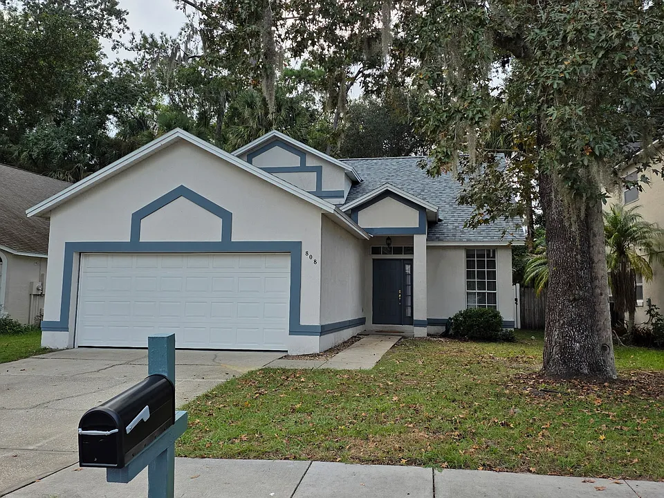 808 Shell Ln
