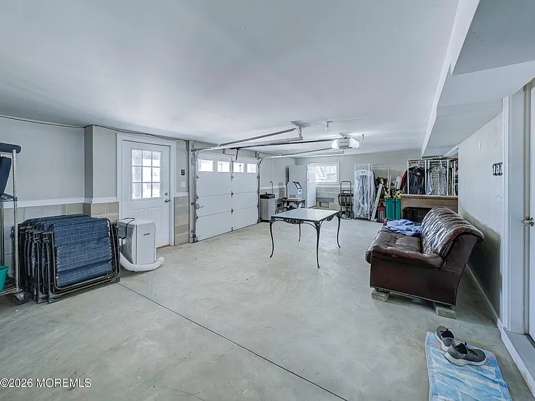 231 Bryn Mawr Ave — Photo 40