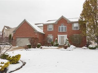 9786 Tuttle Rd, Olmsted Falls, OH 44138