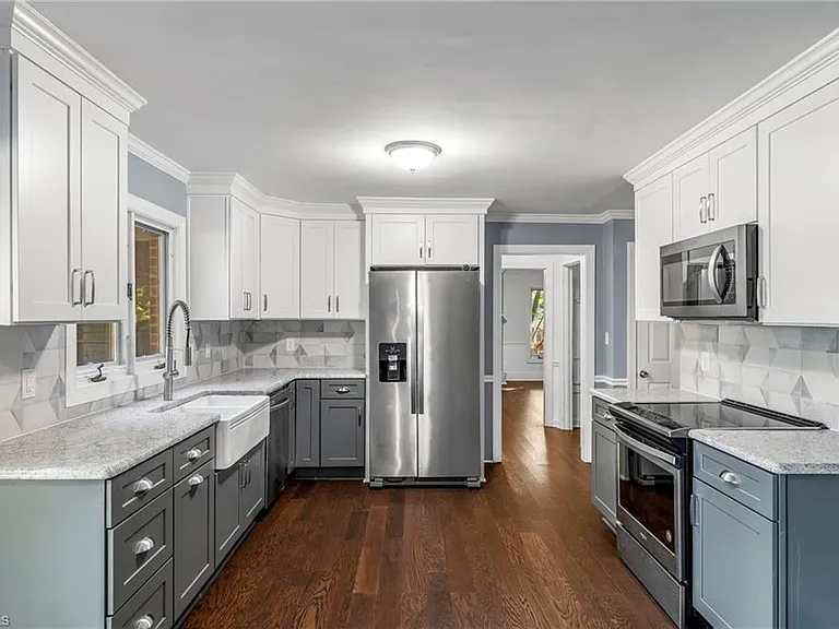 4103 Oak Hollow Dr — Photo 11
