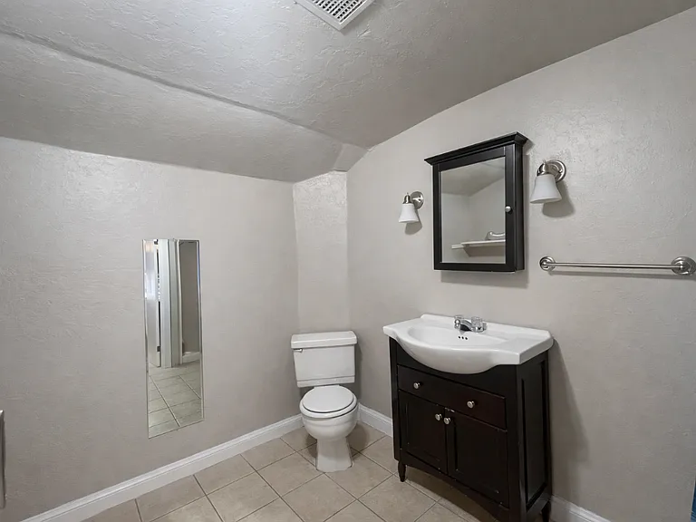 1817 Breckenridge Dr — Photo 15