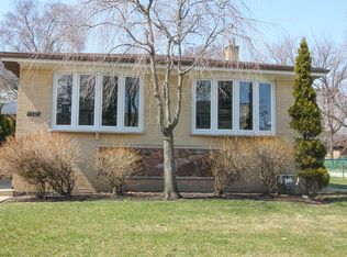 1221 N Marion St, Oak Park, IL 60302