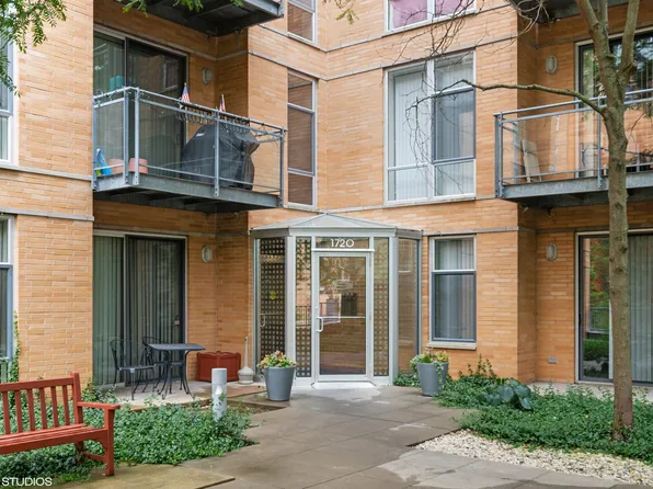 1720 Oak Ave #309, Evanston, IL 60202