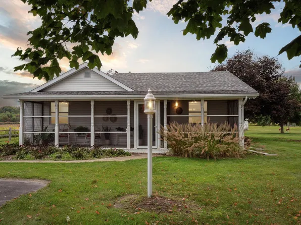 45519 68th St, Hartford, MI 49057