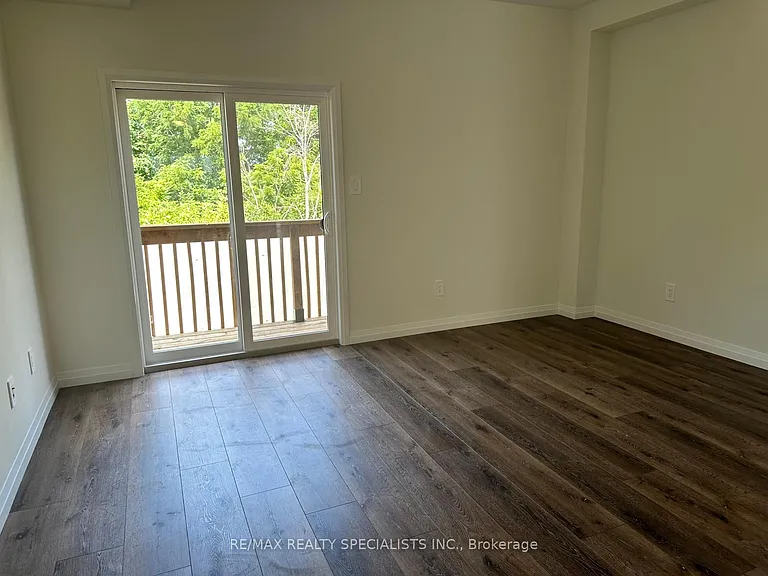 720 Grey St #19 — Photo 6