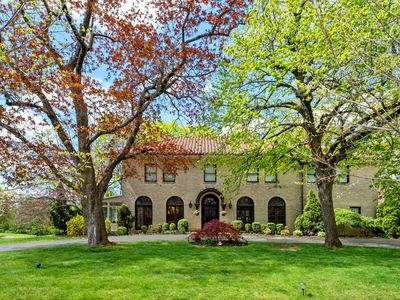 12 Longvue Avenue, New Rochelle, NY, 10804