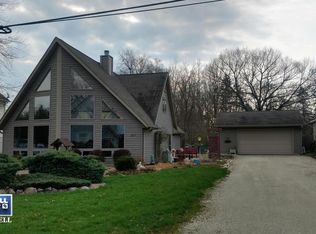 33197 Lakeshore Dr, Burlington, WI