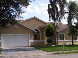 10321 SW 15th St, Pembroke Pines, FL 33025