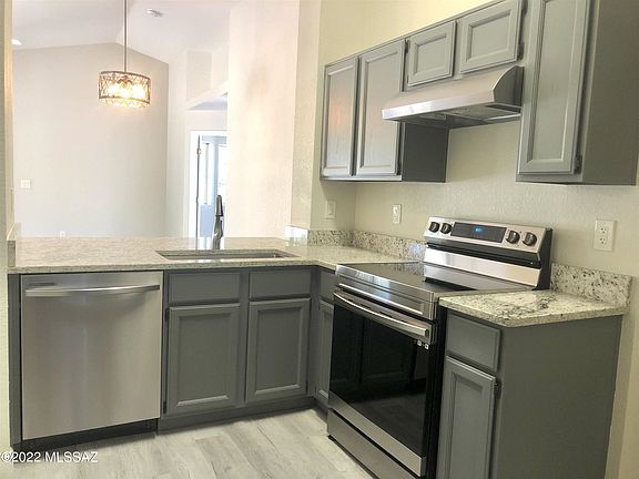 4th image of 1710 N Clifton St