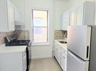 32-64 41st St #3D, Astoria, NY 11103