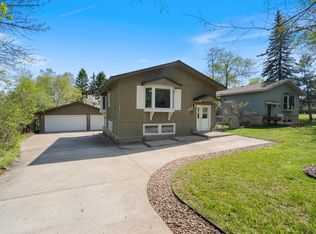 5306 Ivanhoe St, Duluth, MN 55804