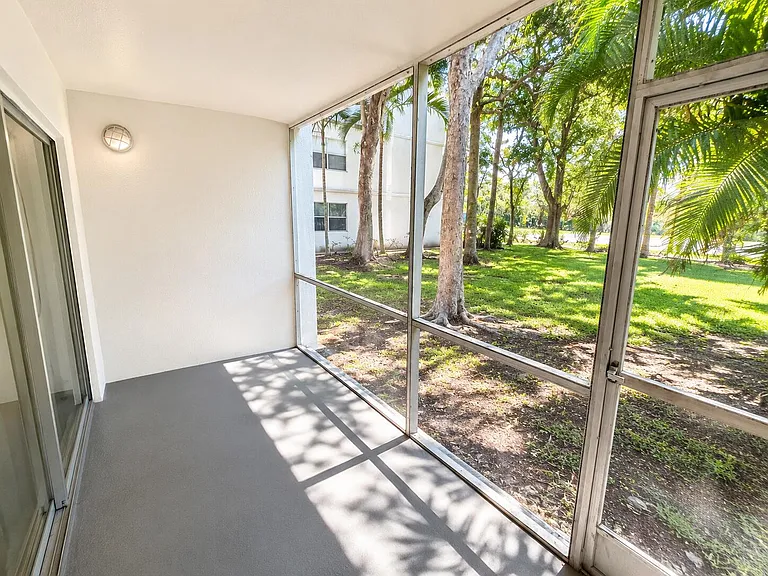 4205 N University Dr #106 — Photo 30
