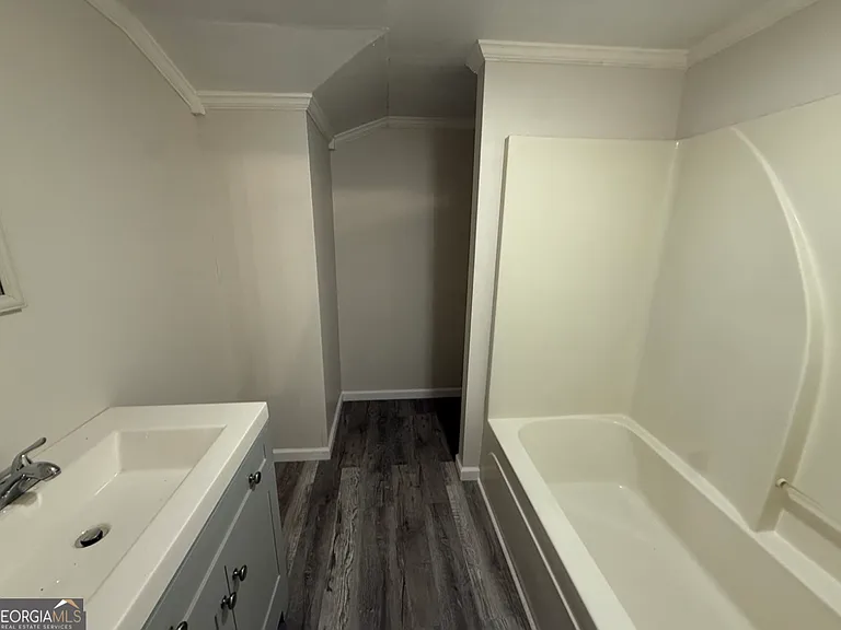 604 Shy St — Photo 21