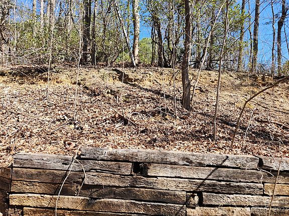 5th image of 2917 Mountain Crest Dr S #78