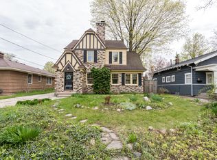 2524 Plainfield Ave NE, Grand Rapids, MI 49505