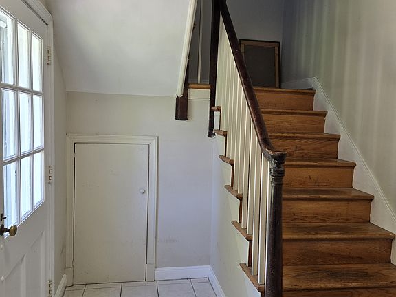 Shared Foyer
