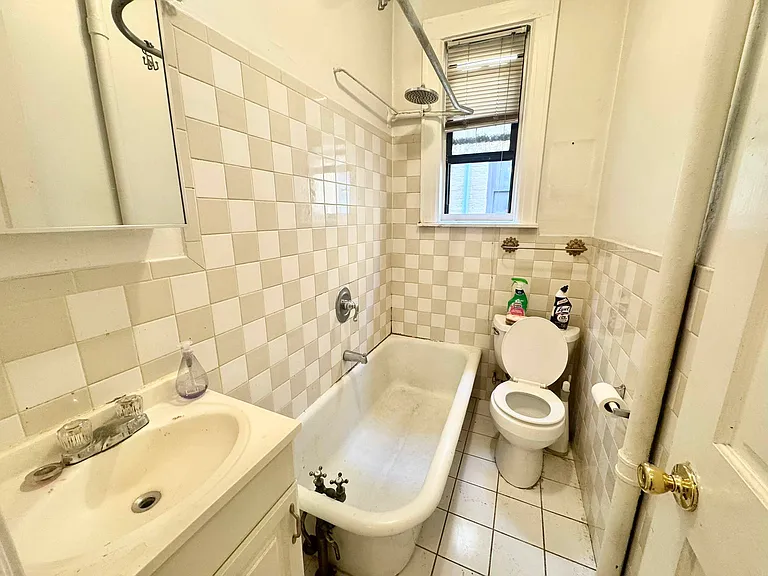 30-88 35th St #2R — Photo 9