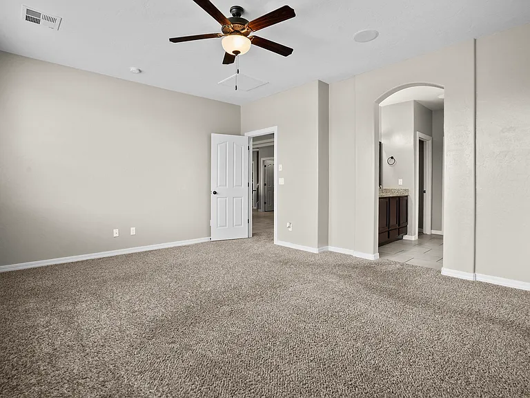 Primary Bedroom - Downstairs