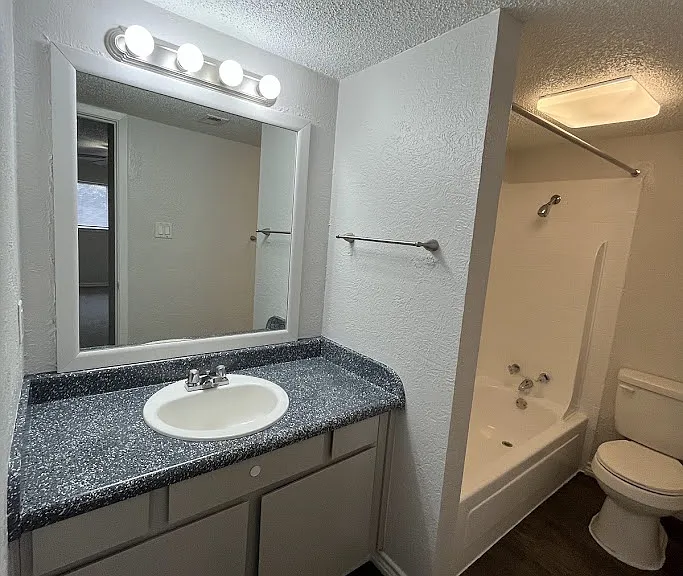 Juniper Springs Apartments — Photo 160