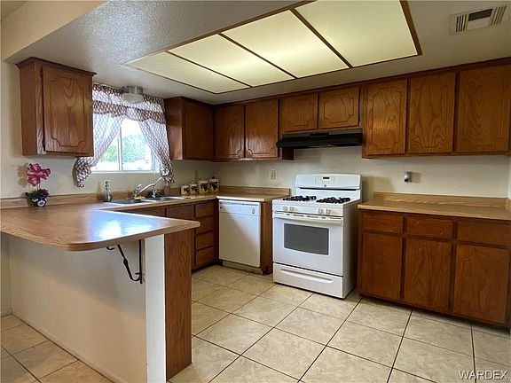 4th image of 1946 Orca Ln