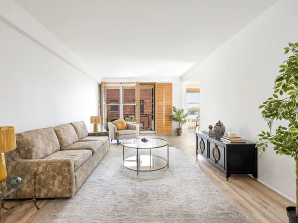 3550 85th St APT 9E, Flushing, NY 11372