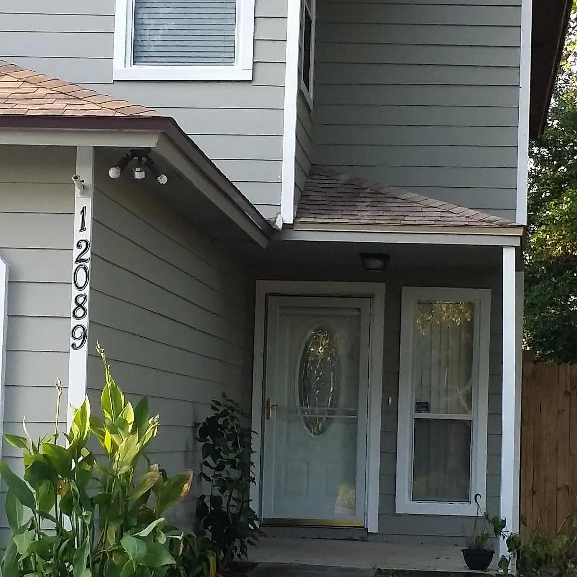 12089 Cobblewood Ln N — Photo 1