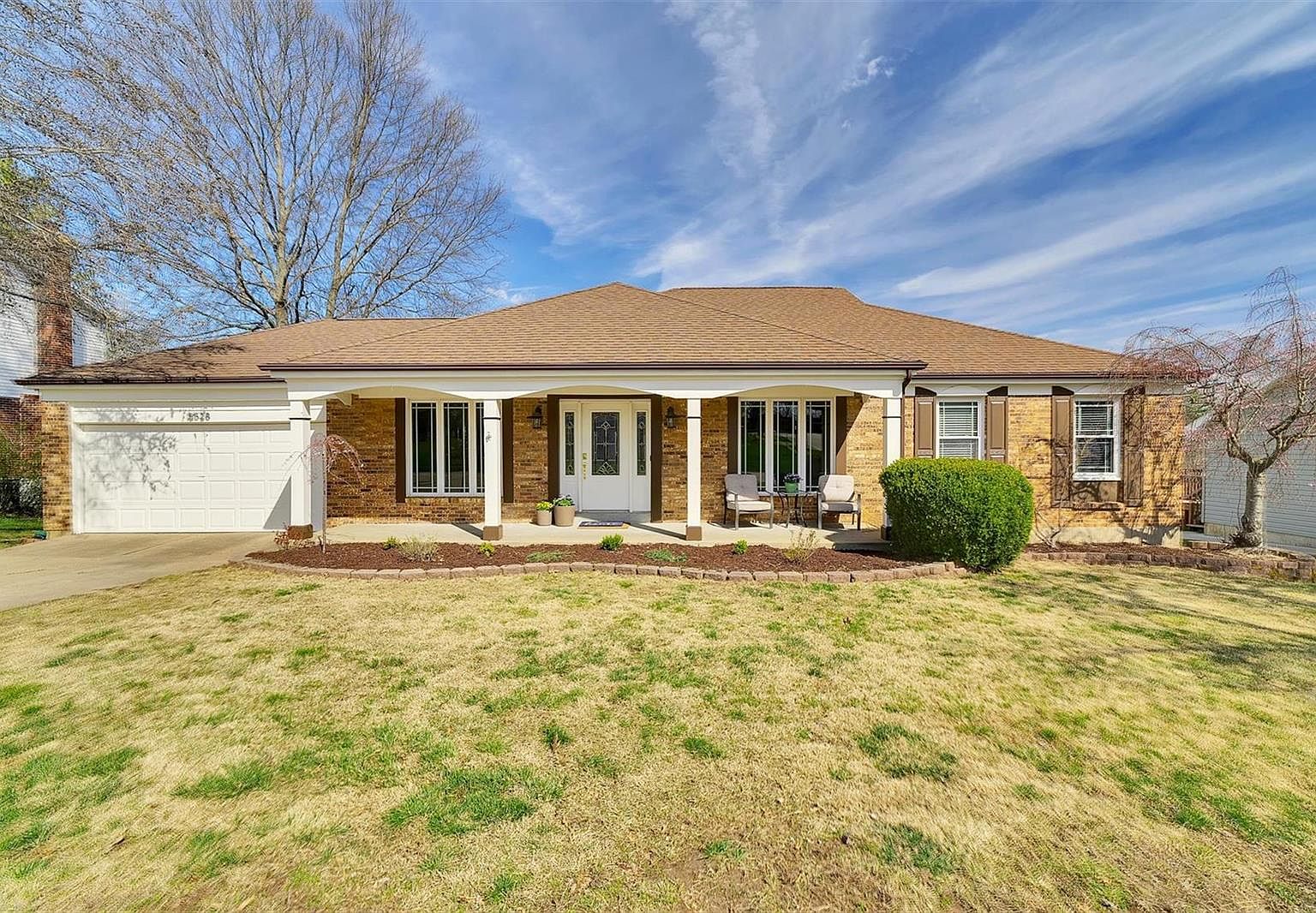 5528 Rolling Meadows Ct, Saint Louis, MO 63129 | Zillow