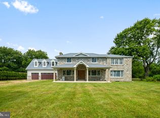 2374 Pine Rd, Huntingdon Valley, PA 19006
