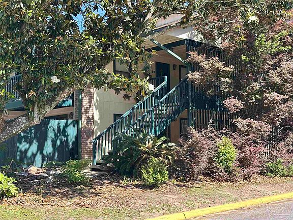 2nd image of 2299 Scenic Hwy APT K9