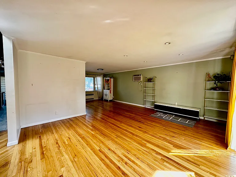 26 Canterbury Rd — Photo 8