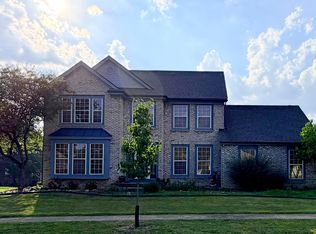 523 Winnard Dr, Columbus, OH 43213