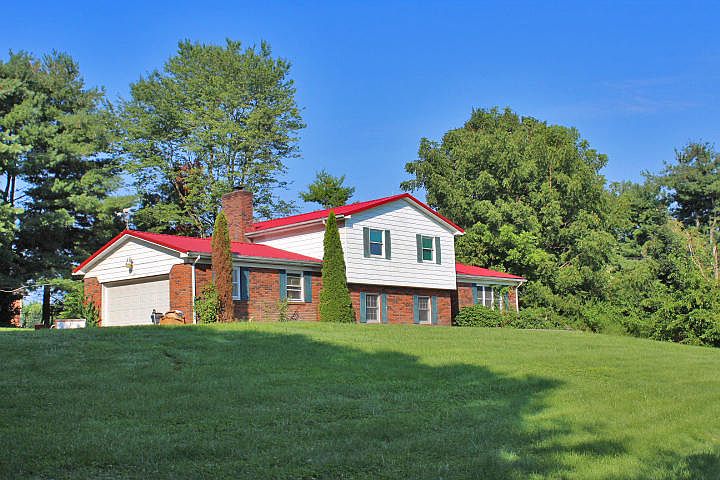 2nd image of 309 Earl Neeley Rd