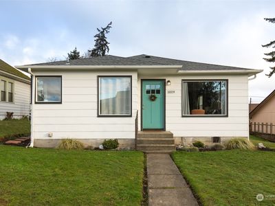 1019 W 7th Street, Port Angeles, WA, 98363