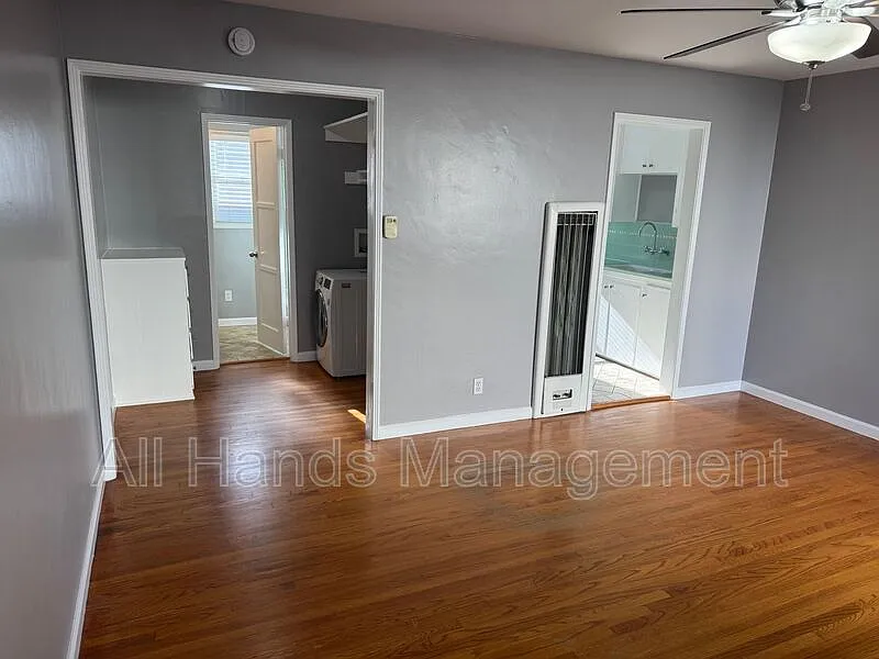Studio, 1.0 bath, 415 sqft, $1,695 — Photo 2