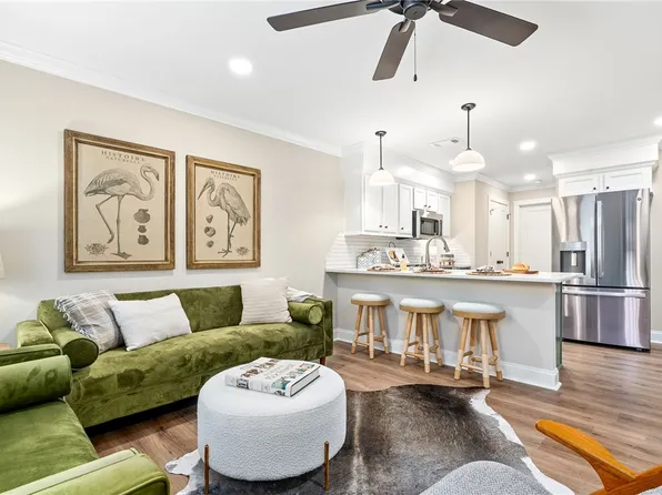 327 N Ross St APT 223, Auburn, AL 36830