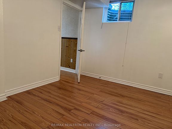 4th image of 33 Rainbow Ridge Ave