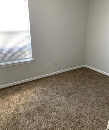 5th image of 2704 N King Ave